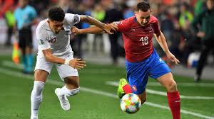 Inglaterra afronta el último partido de la fase de grupos con el deber de ganar y pasar como primero de grupo para convencer y de ganar a la república checa en wembley, los de gareth southgate. Republica Checa 2 Inglaterra 1 Resumen Goles Y Resultado As Com