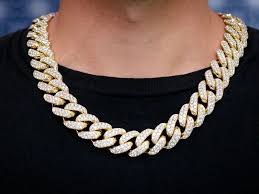 This men's attractive cuban curb chain necklace is certain to make fashion waves. Icebox 20mm Diamond Miami Cuban Necklace 14k Yellow Gold 70 54ctw Joyeria