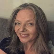 Fiona Strachan (@fi_strachan)