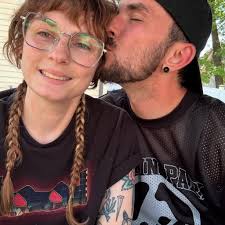 Anyone having same issue with custom shared rosters not loading?