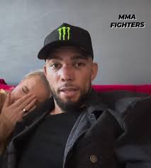 I can't believe that Paul Craig beat Ankalaev and Jamahal two of the most  dangerous contenders and then Johnny Walker beat him. Most logic