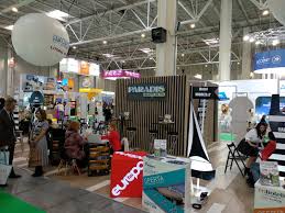 De exemplu, se poate plăti în octombrie 2018 cu vouchere care expiră în aprilie 2019 o vacanță pe litoral în vara anului 2019, beneficiind, în plus, și de ofertele speciale cu preț redus, gen înscrieri timpurii. Cele Mai Bune Oferte De Cazare Pentru Europa Fm Live Pe PlajÄƒ 2019 La Targul De Turism Al Romaniei Prin Paradis VacanÈ›e De Vis Europa Fm