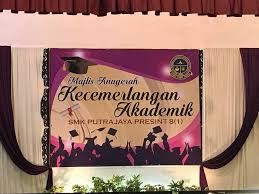 0 ratings0% found this document useful (0 votes). Majlis Anugerah Pelajar Cemerlang