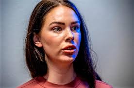 Hevder hun ble trakassert av Schibsted-sjef: