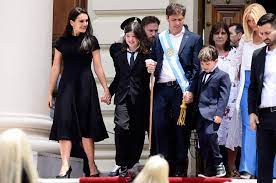 Maybe you would like to learn more about one of these? Doctora En Letras Investigadora Y Cinturon Negro En Taekwondo La Esposa De Axel Kicillof La Gaceta Tucuman