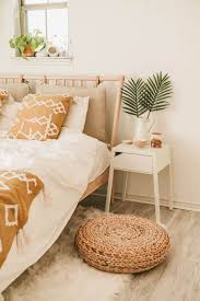 So just keep scrolling for all our tips on giving your bedroom a big makeover on a tiny budget. Pin On Yatak Odasi