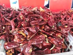 Jelasnya, pedas itu sendiri mempunyai kapsaisin yang menyebabkan kerengsaan seperti radang pada perut dan saluran gastrointestinal manusia dalam pada itu, dr. Tips Pilih Cili Kering Tak Pedas Ayue Idris