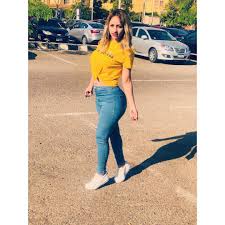 مودة الادهم بالجينز الضيق ساخنة ومثيرة (10 صور) - الفن والجمال