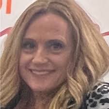 Lisa Klapper's Instagram, Twitter & Facebook