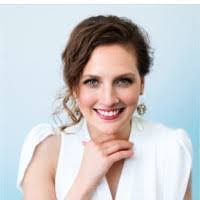 Stephanie Wendell's Instagram, Twitter & Facebook