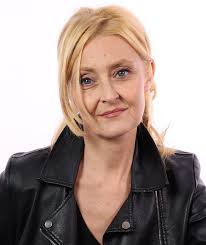 Stephanie Mathieu's Instagram, Twitter & Facebook