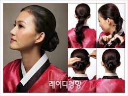 3 Hair Styling For Holiday Hanbok Fashion The Neck And Shoulder Line Should Be Visible While Wearing Hanbok Traditional Hairstyle Hair Styles Model Hair