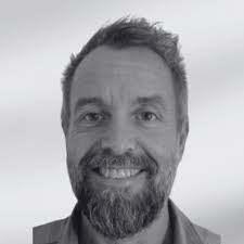 Sarah Bradsell's Instagram, Twitter & Facebook