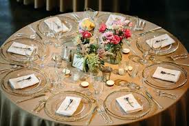Wedding Centerpieces For Round Tables Indoor Wedding Reception At Vintage Barn Vis Round Wedding Tables Christmas Wedding Table Wedding Table Decorations Cheap