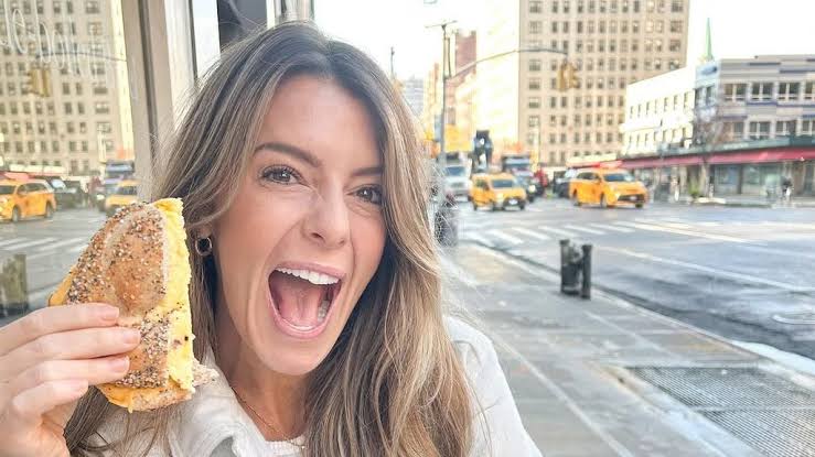 Muere a los 36 años la influencer Carly Douglas tres meses después de  anunciar que tenía cáncer de estómago