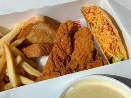 Prep baseball/softball roundup: Crespi's Jackson Eisenhauer throws two-hit  shutout