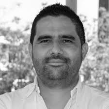 Autor Carlos Arbeláez López