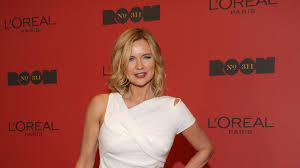 1 day ago · veronica ferres hat eine neue frisur die langen haare sind passé: Suss Veronica Ferres Stellt Tierischen Familienzuwachs Vor Promiflash De