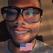 Michael Hounshell's Instagram, Twitter & Facebook