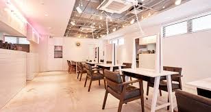 Eyebrow threading or waxing at red scissor find a hair and styling salon you can trust at a reputable place in your neighborhood or near work. 11 Popular Hair Salons In Tokyo That Are Tourist Friendly Too Tsunagu Japan