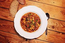 Mit chili con carne wird ein extrem scharfes gericht aus unterschiedlichsten fleischsorten, chilischoten und weiteren zutaten bezeichnet. Chili Con Carne Original Tex Mex Rezept