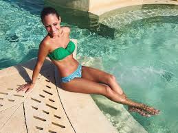 Chiesa mahniti të gjithë me driblimet e realizuar si dhe tejkalimet e lojtarëve në disa raste, andaj mund të. Liverpool And Chelsea Target Federico Chiesa S Wag Caterina Ciabatti Is A Stunning Civil Engineer Graduate