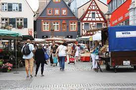 Wir starten auf der brücke über dem mühlbach in der hauptstraße von offenburg. Innenstadt Offenburg Badische Zeitung Ticket