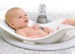 Learn how to use a baby bathtub. Supplies For A Newborn Birth To 4 Weeks Baby Tub Baby Bath Tub New Baby Products