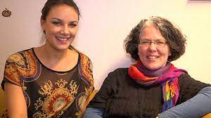 Alle sendungen mit uta prelle im fernsehen. Janina Uhse Stellt Den Beruf Des Gzsz Coaches Vor