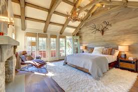 Square footage for a room with a complex shape 200 Sq Ft Media Room Bedroom Ideas And Photos Houzz