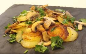 Pommes De Terre Sautees Aux Champignons Pommes De Terre Sautees Pomme De Terre Recette Pomme De Terre