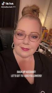 Angela Sullinger's Instagram, Twitter & Facebook