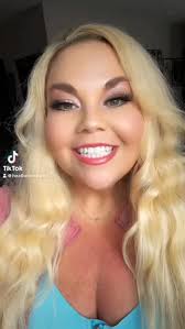 Last chance to catch me during CMA FEST tomorrow Sunday 6/8! , I’ll be  hosting a Meet & Greet at #CMAfest presented by @sofi