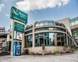 Shuttle service is provided 24 hours a day in modern shuttle buses to & from the airport with every reservation. Quality Inn Hotels In Cataratas Del Niagara Ny Von Choice Hotels