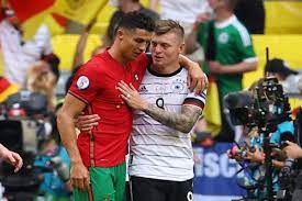 Warum toni kroos dieses bild von cristiano ronaldo kommentierte? Shye0200rowcdm