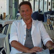 Deutsche bank ag 60 wall street new york, ny 10005 usa. Jorg Lippold Senior Berater Strategische Kunden Institutional Clients Deutsche Bank Ag Xing