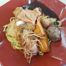 They all serve yong tau foo and these shops are usually packed especially during the weekends and public holidays. Fong Yong Tau Foo At Bukit Merah Top Best Yong Tau Foo Yeeppi