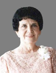 Rebecca Ayres's Instagram, Twitter & Facebook