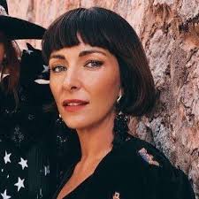 Hola!!! Can anyone recommend me a good place where they do acupuncture, an  empathetic and professional person????? Thank you