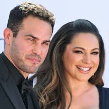 Dr. Oz makes bold statement about his marriage as lookalike son weds his  bride