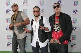 With a lineup comprising romeo santos, lenny santos (len melody), henry santos and max santos (max agende). Aventura Members Trivia Famous Birthdays