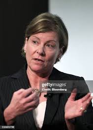 168 Susan Risk In Photos & High Res Pictures