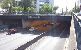 Maybe you would like to learn more about one of these? Essen A40 Tunnel Immer Wieder Gesperrt Radio Essen