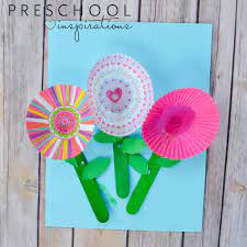 Looking for fun way to chinese new year craft to celebrate the lunar calendar, this chinese dragon puppet is just the thing. Spring Cupcake Liner Flowers Craft Preschool Inspirations