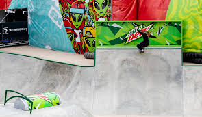 Dora varella (born 31 july 2001) is a brazilian professional skateboarder. Skateboarder Dora Varella Custom Music Playlist Dew Tour