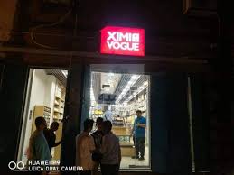 التنمية برس شاهد صور من عدن إفتتاح معرض بافكار قريبة من ايكيا السويدية