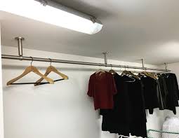 Edelstahl Kleiderstange Fur Deckenmontage Lange 400 Cm Kleiderstange Koln Garderobe Wardrobe Dusseldorf H Garderobe Stange Kleiderstange Garderobenstange