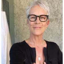 Jamie lee curtis hairstyles short hair. Jamie Lee Curtis Movies Age Photos Family Husband Height Birthday Biography Filmography Upcoming Movies Tv Ott Social Media Facebook Instagram Twitter Whatsapp Google Youtube More Celpox