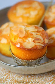 Moelleux Aux Amandes Et A La Fleur D Oranger Recettes De Cuisine Recette Gateaux Et Desserts