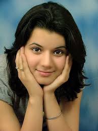 Lara Roy (@hotlaraxoxo)